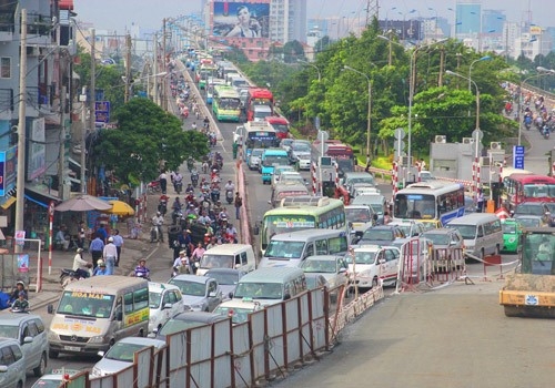 Gan 2.000 ty dong mo rong cau Binh Trieu 2 hinh anh 1