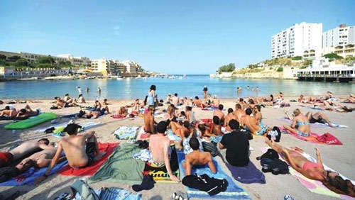 nhập quốc tịch Malta, nhập cư, đại biểu quốc hội, Nguyễn Thị Nguyệt Hường