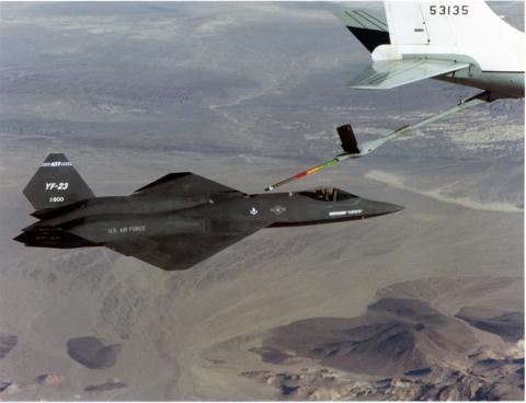 Mỹ thử nghiệm tiêm kích YF-23.