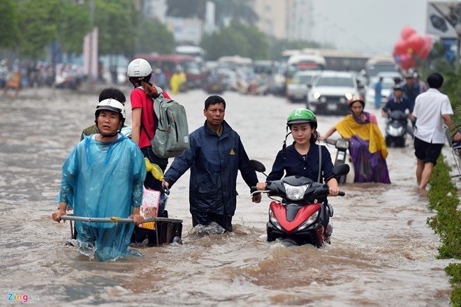 Bac Bo don mua dong, mien Trung tiep tuc nang nong hinh anh 1