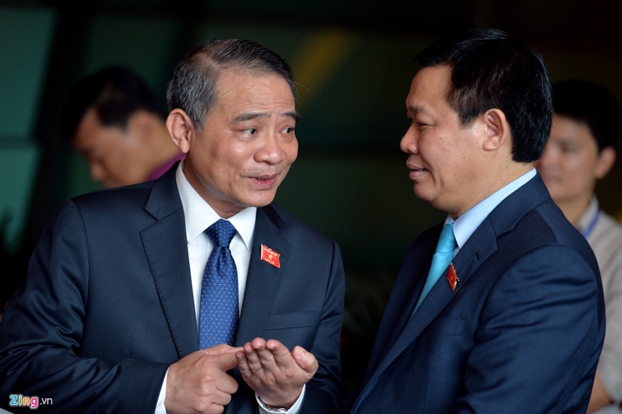 Dai bieu Quoc hoi khoa moi tuoi cuoi trong buoi hop dau tien hinh anh 12