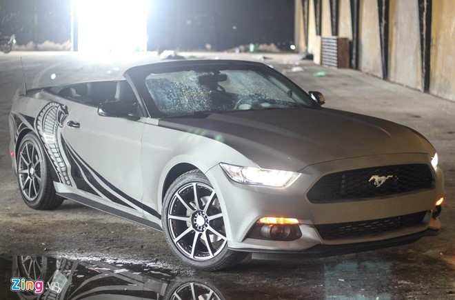 Ford Mustang GT mui tran do may va ngoai that o Sai Gon hinh anh 2