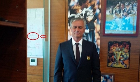 Them bang chung khang dinh tien ve Pogba se toi MU hinh anh