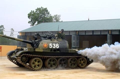Viet Nam mua luong tang T-90MS lon hon du dinh