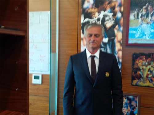 vo-mourinho-co-the-da-lam-lo-ke-hoach-chien-thuat-cua-chong