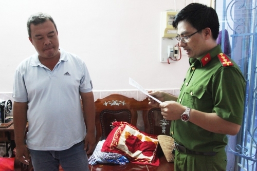 Bắt thêm cán bộ thanh tra giao thông tại TP Cần Thơ nhận tiền bảo kê - Ảnh 1