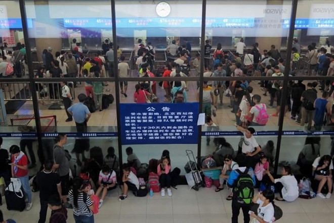 Giao thong Bac Kinh hon loan vi mua lon hinh anh 5