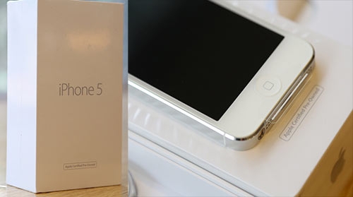 iphone-ipad-tan-trang-tran-ngap-thi-truong-viet-1