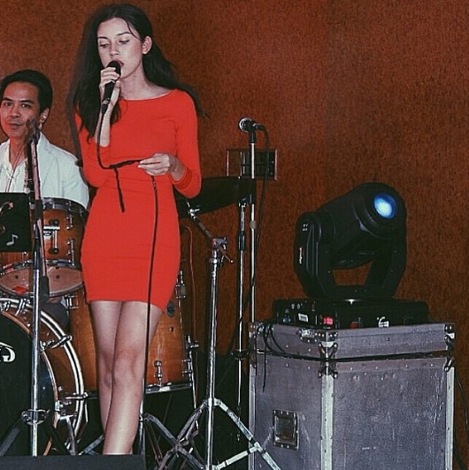 Clip: Mỹ nữ Thái Lan mang 2 dòng máu bất ngờ nổi tiếng bởi màn rap siêu chất trên truyền hình - Ảnh 14.
