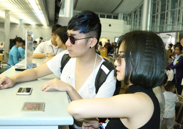 quang-ha-huong-tram-quan-quyt-o-san-bay-7