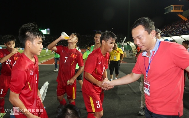 Niềm vui vỡ oà của U16 Việt Nam khi vào chung kết - ảnh thể thao