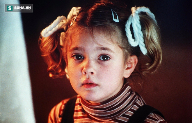 Nữ minh tinh xinh đẹp vươn lên từ quá khứ nghiện ma túy từ năm 9 tuổi - Ảnh 1. Nữ minh tinh xinh đẹp vươn lên từ quá khứ nghiện ma túy từ năm 9 tuổi - Ảnh 1.