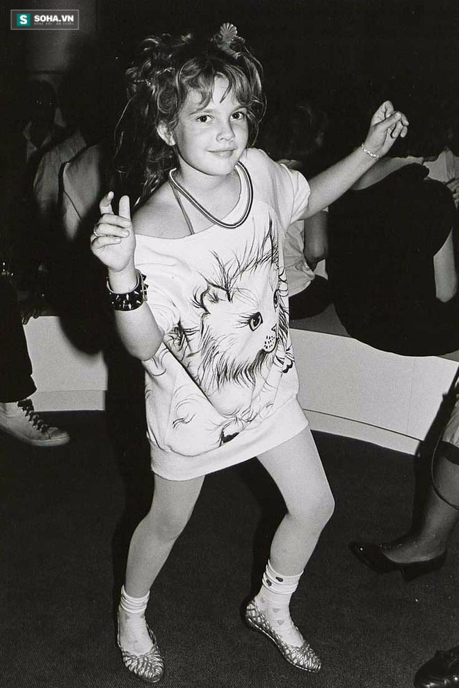 Nữ minh tinh xinh đẹp vươn lên từ quá khứ nghiện ma túy từ năm 9 tuổi - Ảnh 2. Nữ minh tinh xinh đẹp vươn lên từ quá khứ nghiện ma túy từ năm 9 tuổi - Ảnh 2.