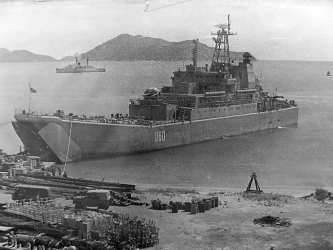 Tướng Nga: Cam Ranh thời Liên Xô như họng súng chĩa vào đầu đối phương - ảnh 8