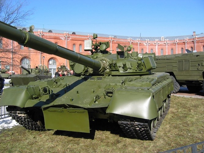 Tuong tan xe tang T-80B Nga muon ban cho Viet Nam-Hinh-4