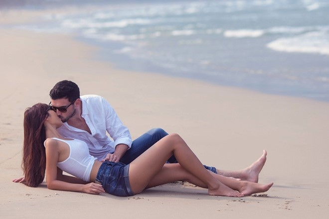Ha Anh dien bikini chup anh cuoi cung chong Tay hinh anh 6