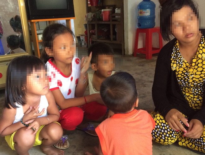 Nhung ngay trong quan ca phe om o Campuchia cua 4 co gai hinh anh 3