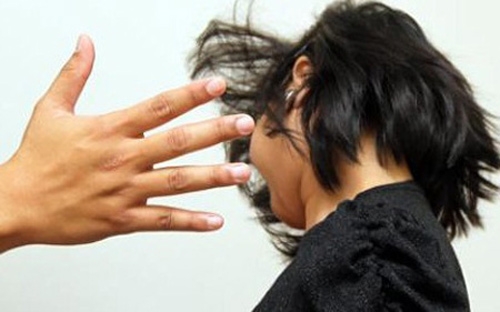 hiếm muộn, vợ chồng, đánh nhau giữa đường, viêm nhiễm vùng kín, bệnh phụ khoa