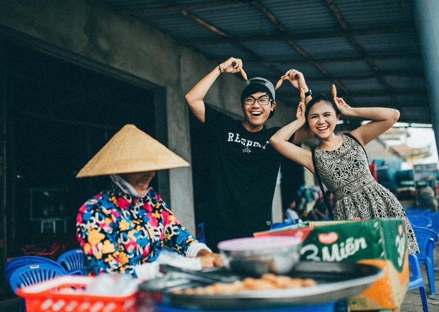 Anh cuoi 'cuoi tha ga', tao dang hai huoc cua cap 9X Sai Gon hinh anh 8