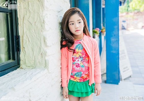 be gai 8 tuoi so huu ve dep sang chanh khien hotgirl dan chi cung ao uoc - 13