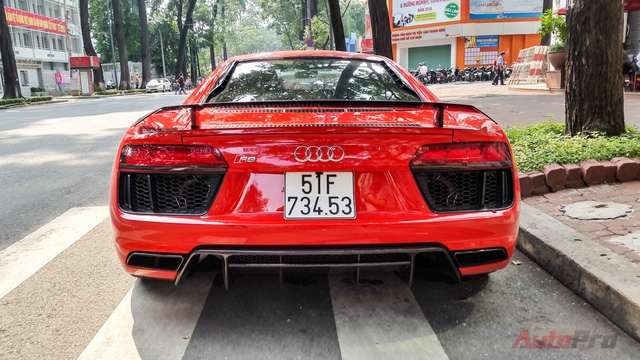  Đây là chiếc Audi R8 V10 Plus thứ 3 tại Việt Nam. 