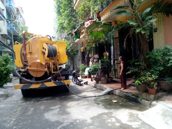 nguoi hn nhin tam, di ve sinh nho vi mat nuoc 3 thang rong hinh anh 2