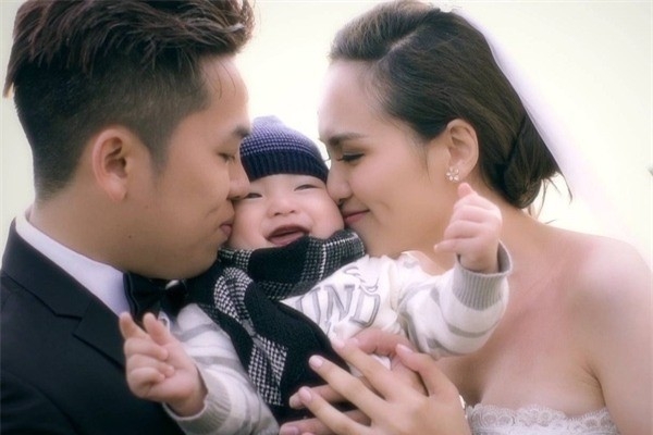 Bé Noah là trái ngọt đơm từ những ngày tháng hạnh phúc của cả hai