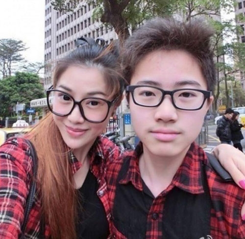 3-ong-bo-ba-me-bi-nham-la-nguoi-yeu-cua-con-1