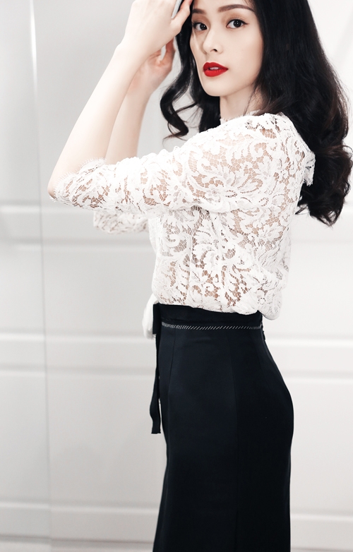 ha-vi-sexy-voi-vay-ren-xuyen-thau-1