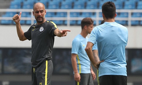 HLV Pep Guardiola không cho phép các cầu thủ thừa cân tập luyện cùng đội 1