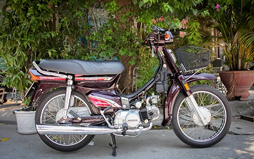honda-dream-ii-hang-suu-tam-o-ha-noi
