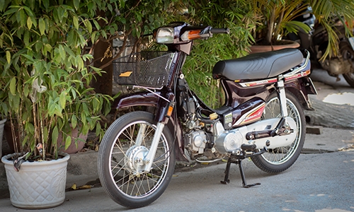 chi-tiet-honda-dream-ii-hang-suu-tam-o-ha-noi-1