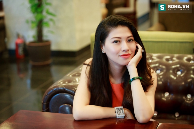 BTV Ngọc Trinh: Đằng sau hàng hiệu và chương trình gây bão - Ảnh 1.