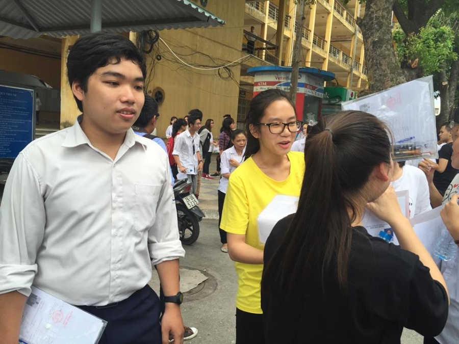 Hôm nay, Bộ GD-ĐT công bố điểm sàn vào đại học - 1