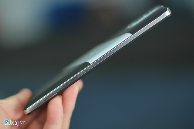 Mo hop smartphone 4G, ho tro cam bien van tay re nhat VN hinh anh 5