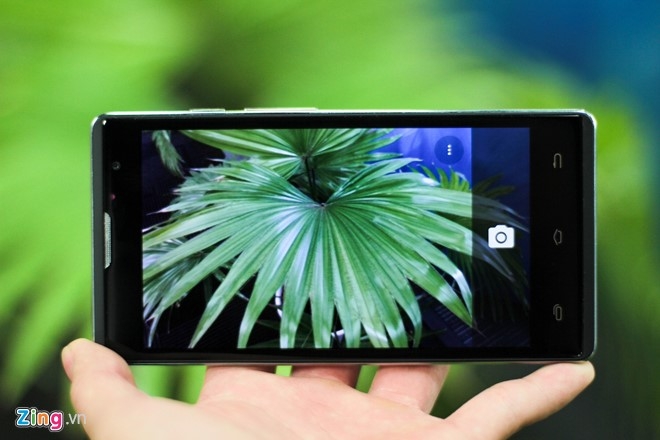 Mo hop smartphone 4G, ho tro cam bien van tay re nhat VN hinh anh 12