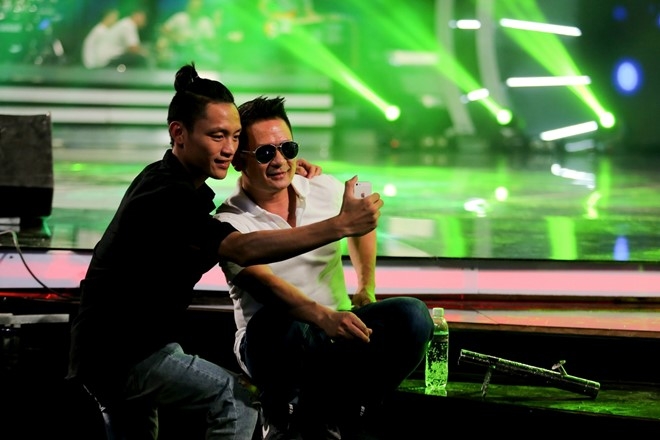 Bang Kieu vua hut dieu cay, vua huong dan thi sinh Idol hinh anh 3