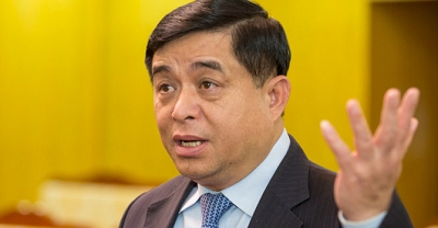 'Be vua sinh da phai ganh nhieu phi vo ly’ hinh anh 1