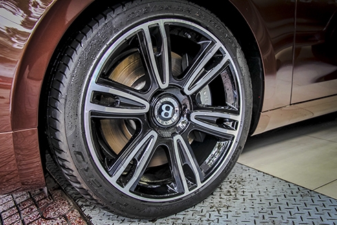bentley-flying-spur-w12-mulliner-2016-doc-nhat-viet-nam-page-2-2
