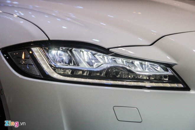 Chi tiet xe sang Jaguar XF vua ra mat tai Viet Nam hinh anh 6