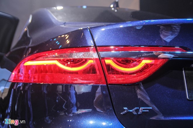 Chi tiet xe sang Jaguar XF vua ra mat tai Viet Nam hinh anh 7