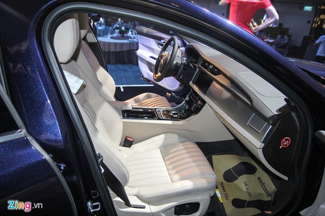 Chi tiet xe sang Jaguar XF vua ra mat tai Viet Nam hinh anh 13