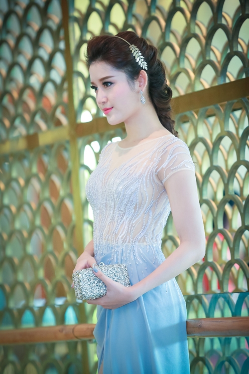 Huyền My thay Kỳ Duyên làm đại sứ thương hiệu