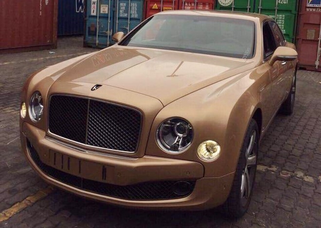 Bentley Mulsanne Speed Mulliner mau vang hong doc nhat VN hinh anh 1