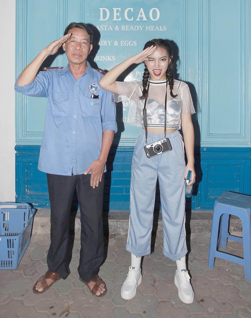 Nhìn vào gu thời trang của Châu Bùi, không khó để nhận ra cô gái trẻ này có chất riêng biệt.