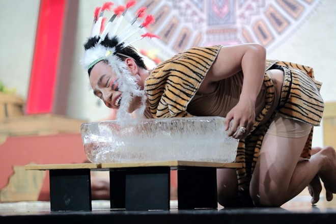 Truong Giang hai ban dien do mau trong game show hinh anh 5