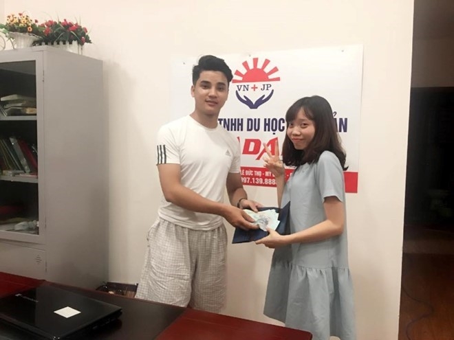 Nhat duoc cua roi dang tin len mang: Viec tot hay cau like? hinh anh 2