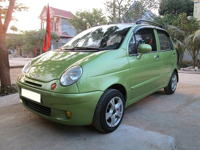 5 mau xe hoi cu gia 100 trieu dang chu y tai Viet Nam hinh anh 1