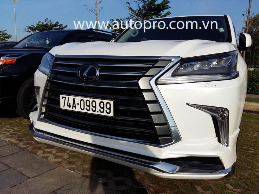  Theo giới chơi biển, số 9 tượng trưng cho quyền lực tối cao trong các dãy số. Vì thế những chiếc biển số tứ hay ngũ quý 9 được cho là sẽ mang đến sự thịnh vượng, viên mãn và mãi trường thọ cho chủ nhân. 