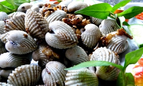 ăn sò huyết tốt cho chuyện chăn gối